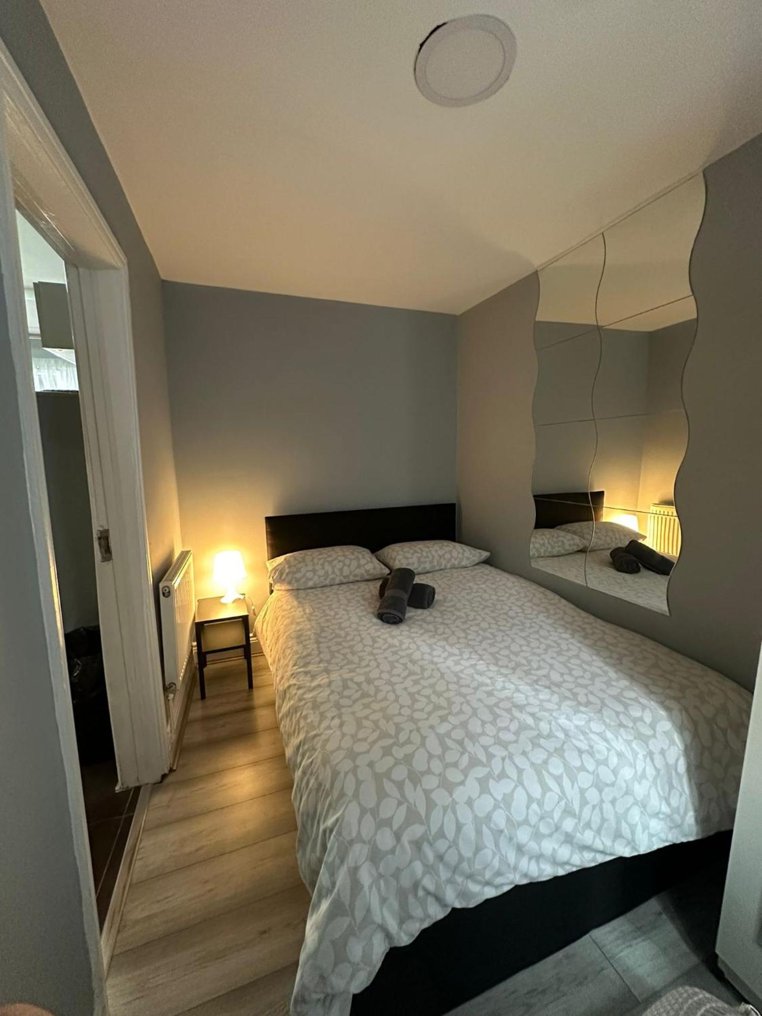 Central London - Ground Floor 2 Bedrooms Apartment Екстериор снимка