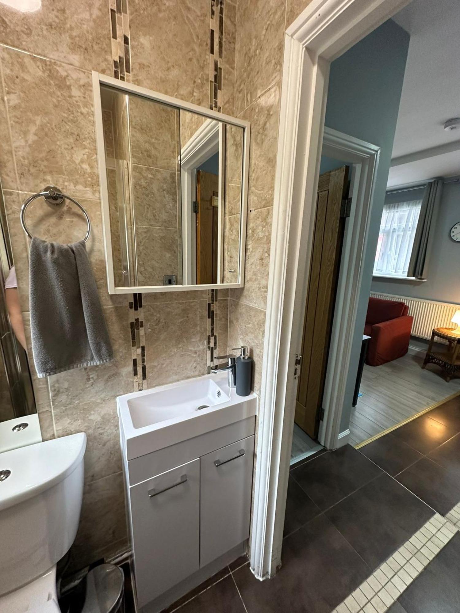 Central London - Ground Floor 2 Bedrooms Apartment Екстериор снимка