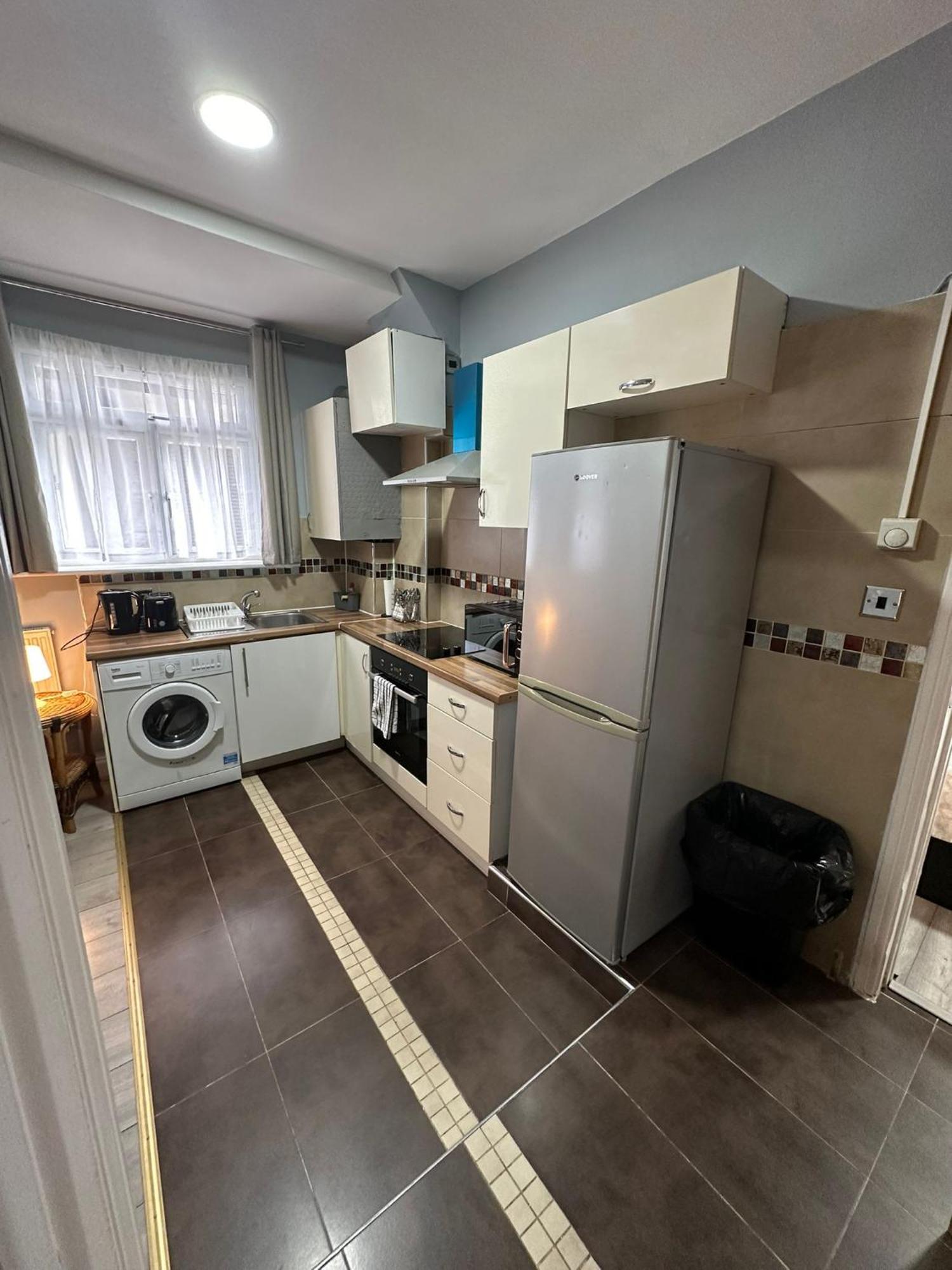 Central London - Ground Floor 2 Bedrooms Apartment Екстериор снимка