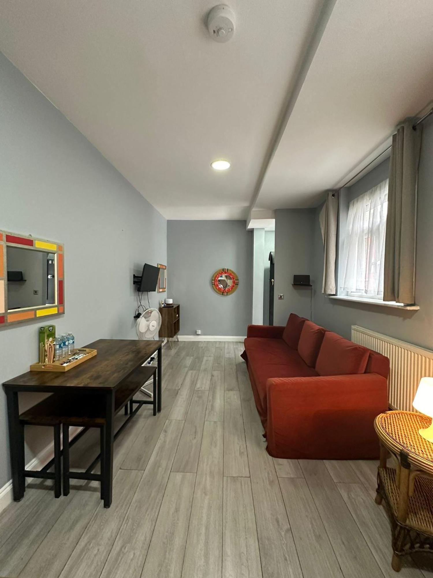 Central London - Ground Floor 2 Bedrooms Apartment Екстериор снимка